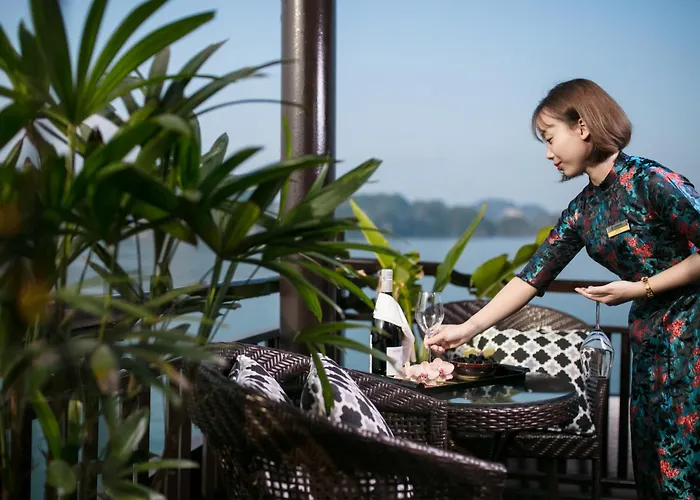 Genesis Luxury Regal Cruise By Premier Group 5* Ha Long