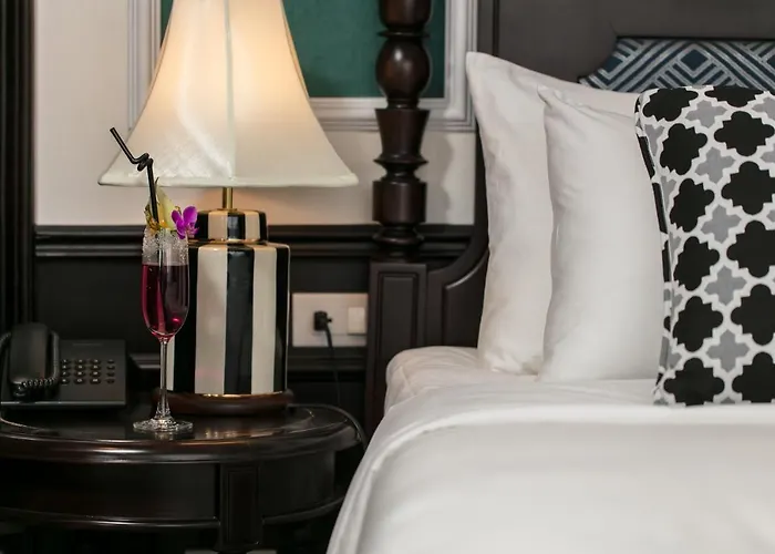 Genesis Luxury Regal Cruise By Premier Group
